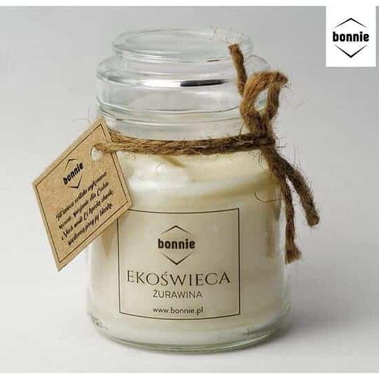Sojowa świeca zapachowa marki Bonnie ze słoikiem standard i otwartym wieczkiem o zapachu żurawiny