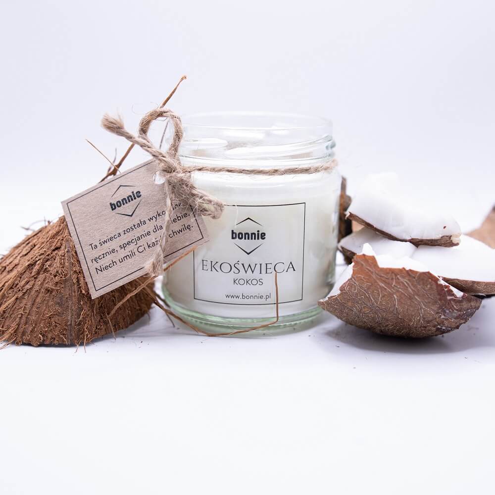 Sojowa świeca zapachowa marki Bonnie ze słoikiem premium i otwartym wieczkiem o zapachu kokos