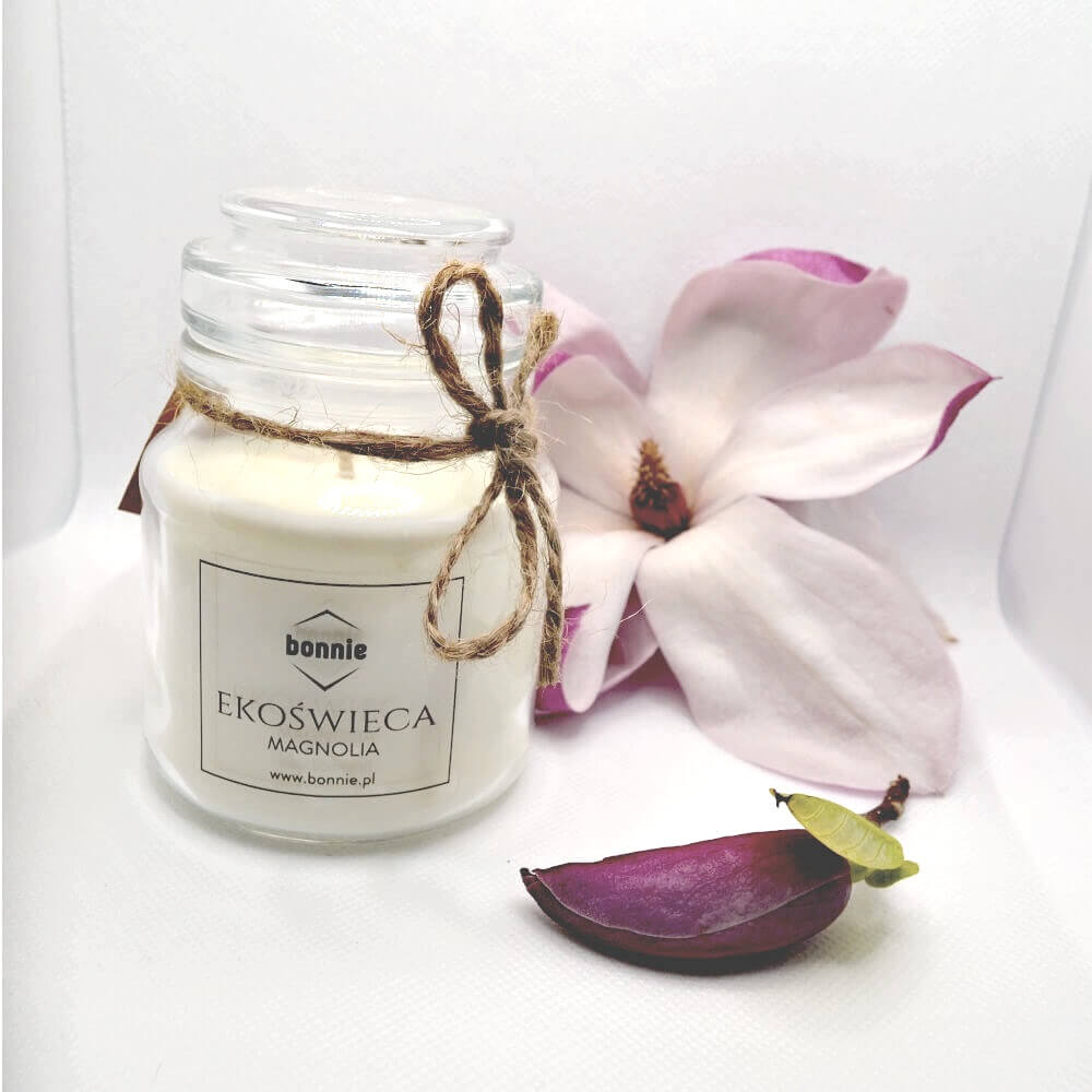 zapachowa świeca sojowa o zapachu magnolia w słoiku premium